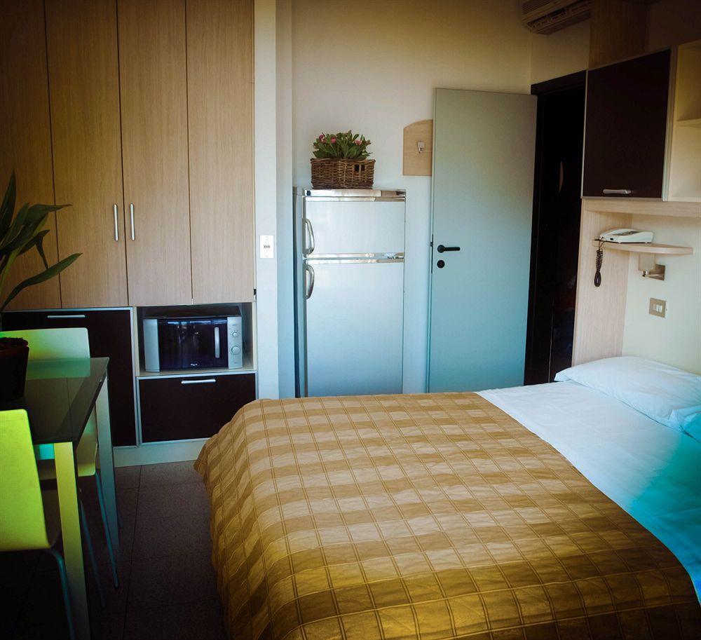 Residence Internazionale Ρίμινι Εξωτερικό φωτογραφία