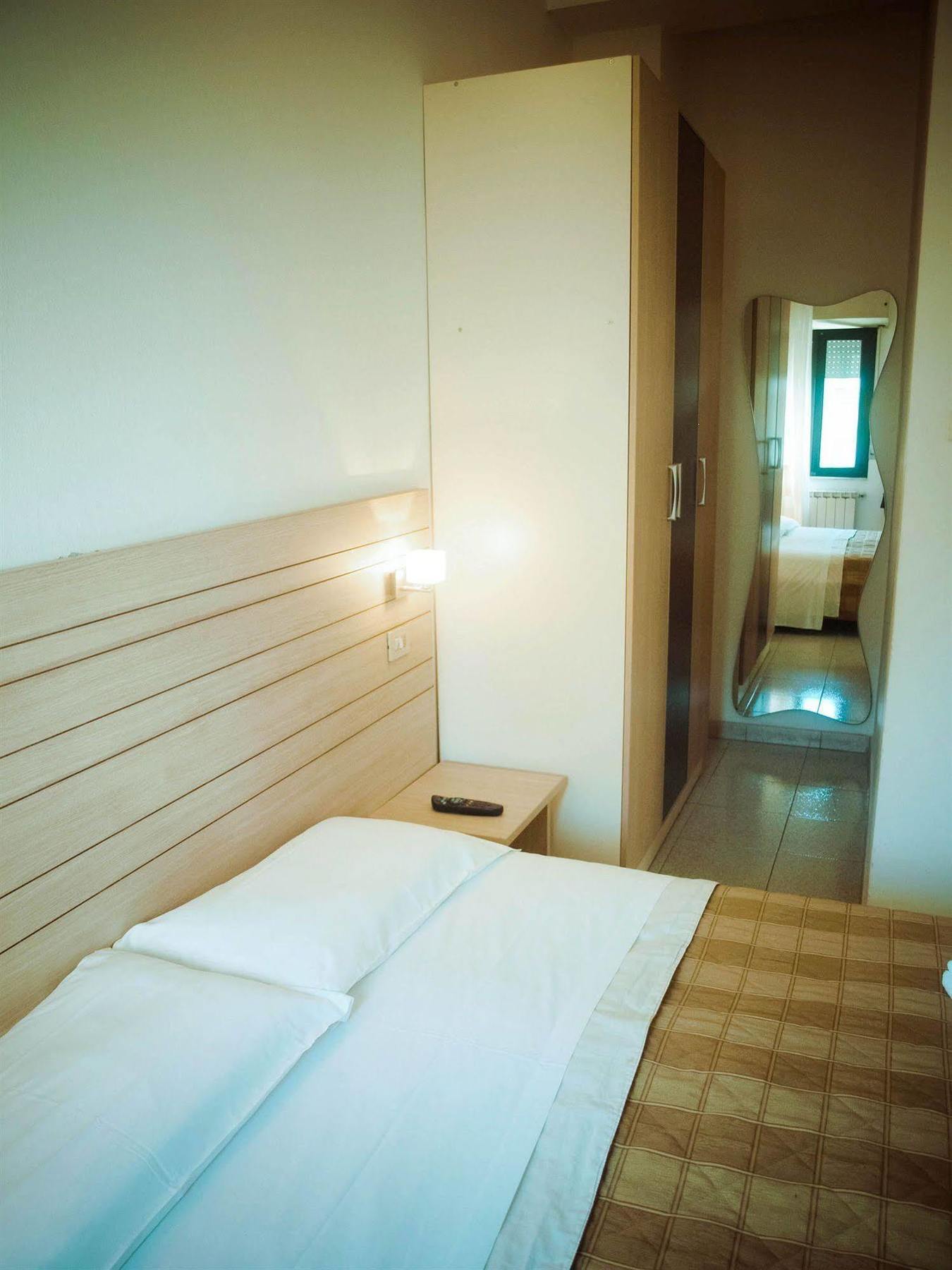 Residence Internazionale Ρίμινι Εξωτερικό φωτογραφία