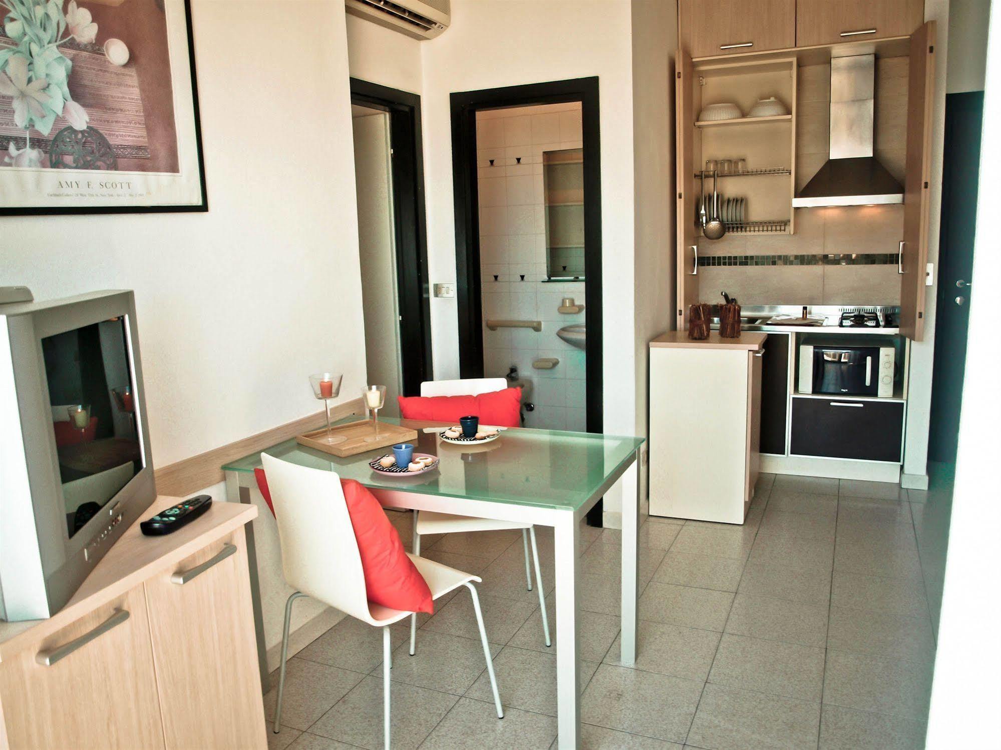 Residence Internazionale Ρίμινι Εξωτερικό φωτογραφία