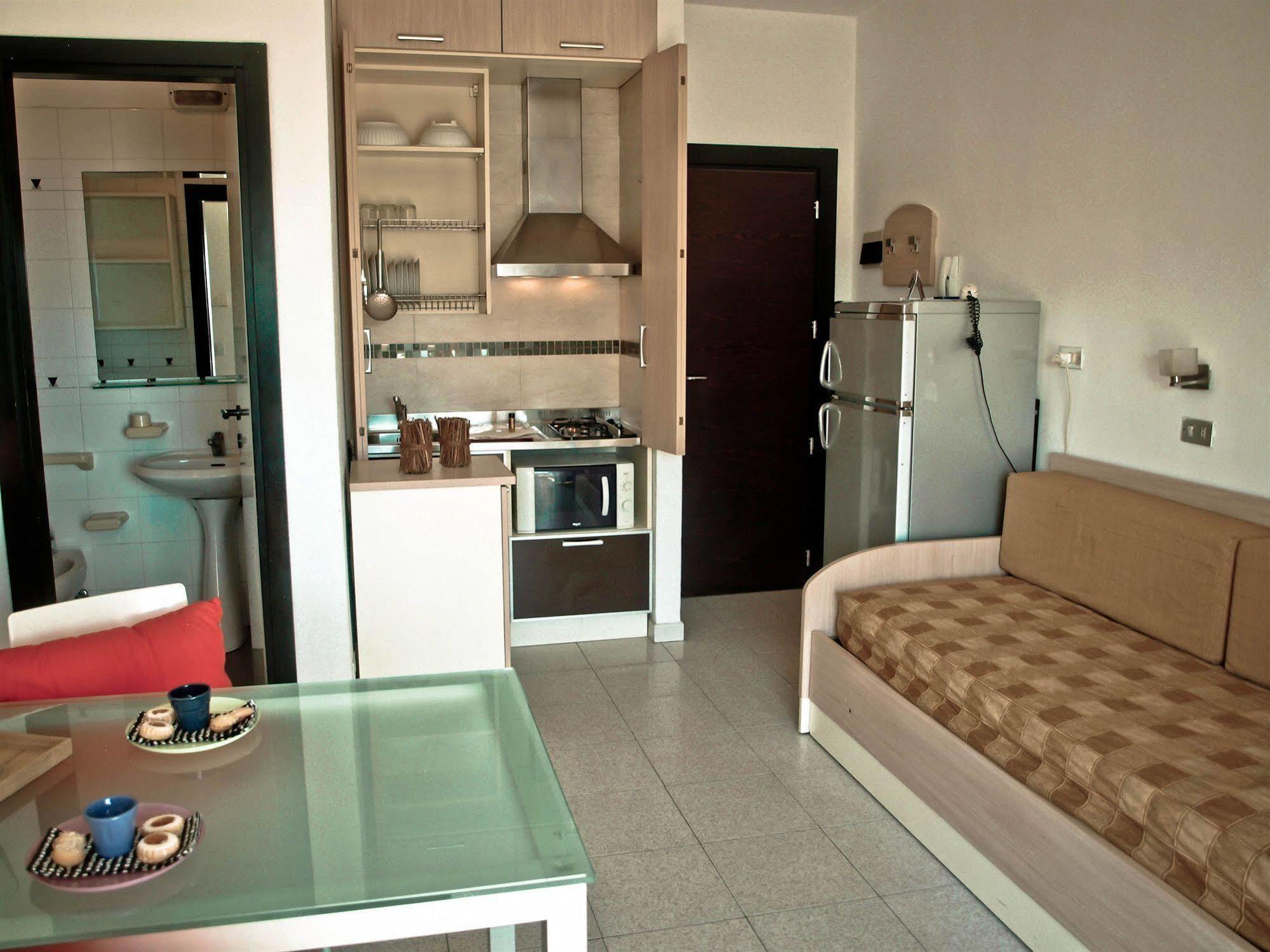 Residence Internazionale Ρίμινι Εξωτερικό φωτογραφία